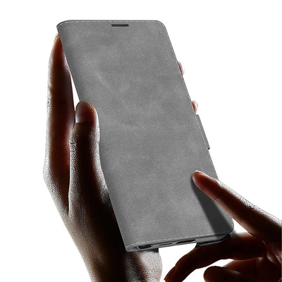 PlatiFold S25 – Magnetic Frosted Leather Flip Wallet Case